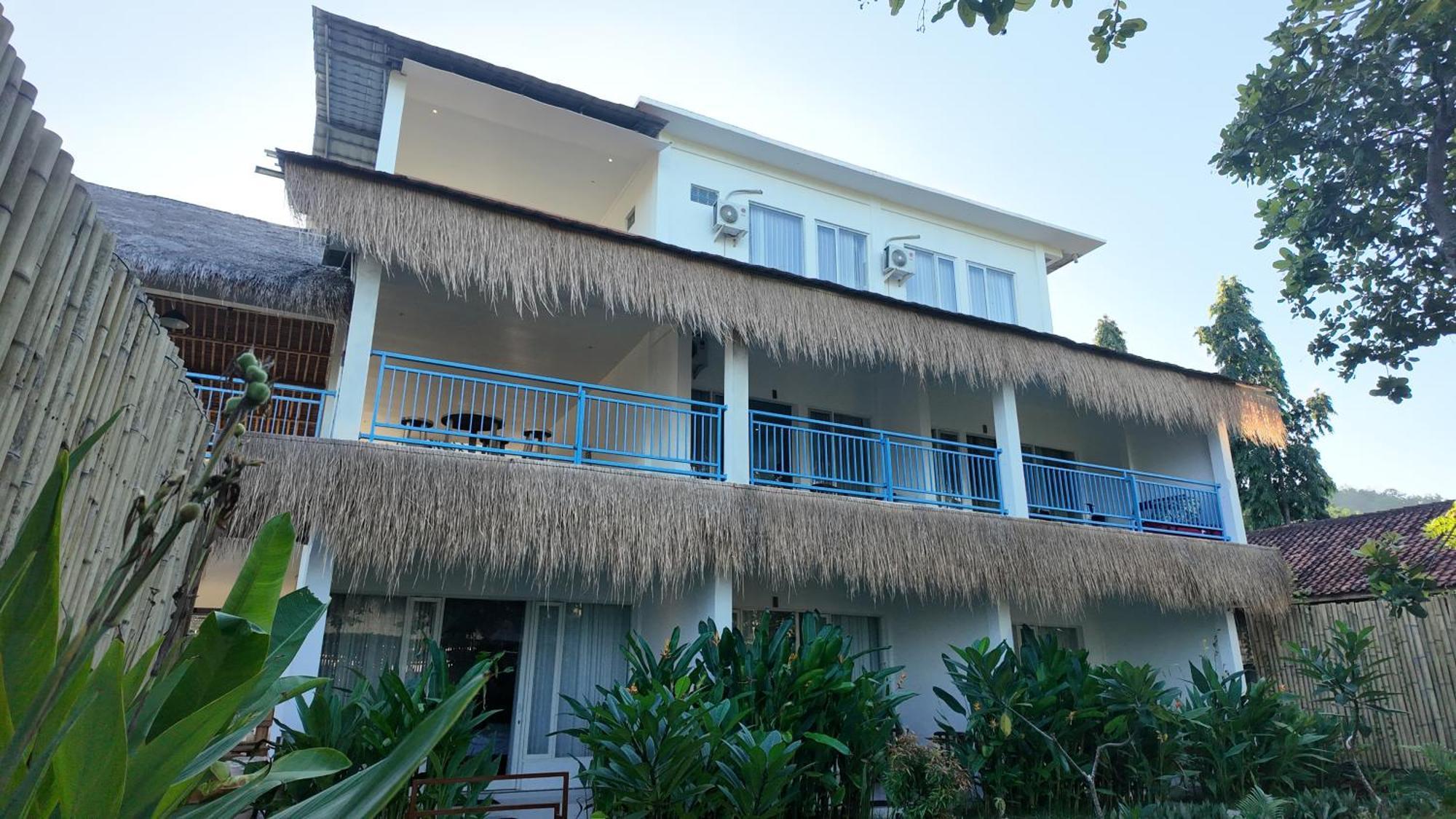 Turtle House Lombok Hotel Kuta  Exterior photo